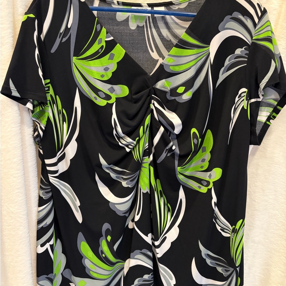 GUC Cato Black and Green Ruched Blouse